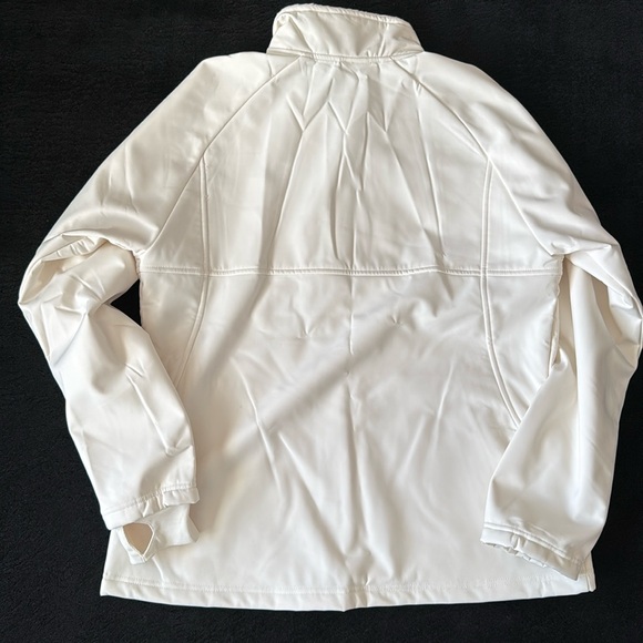 Outlay XL Jacket - Picture 6 of 8